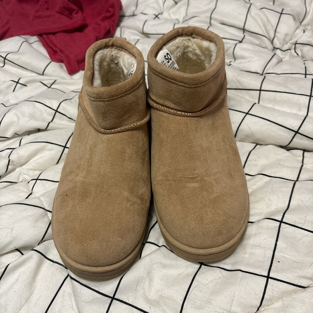 Tan mini Boots